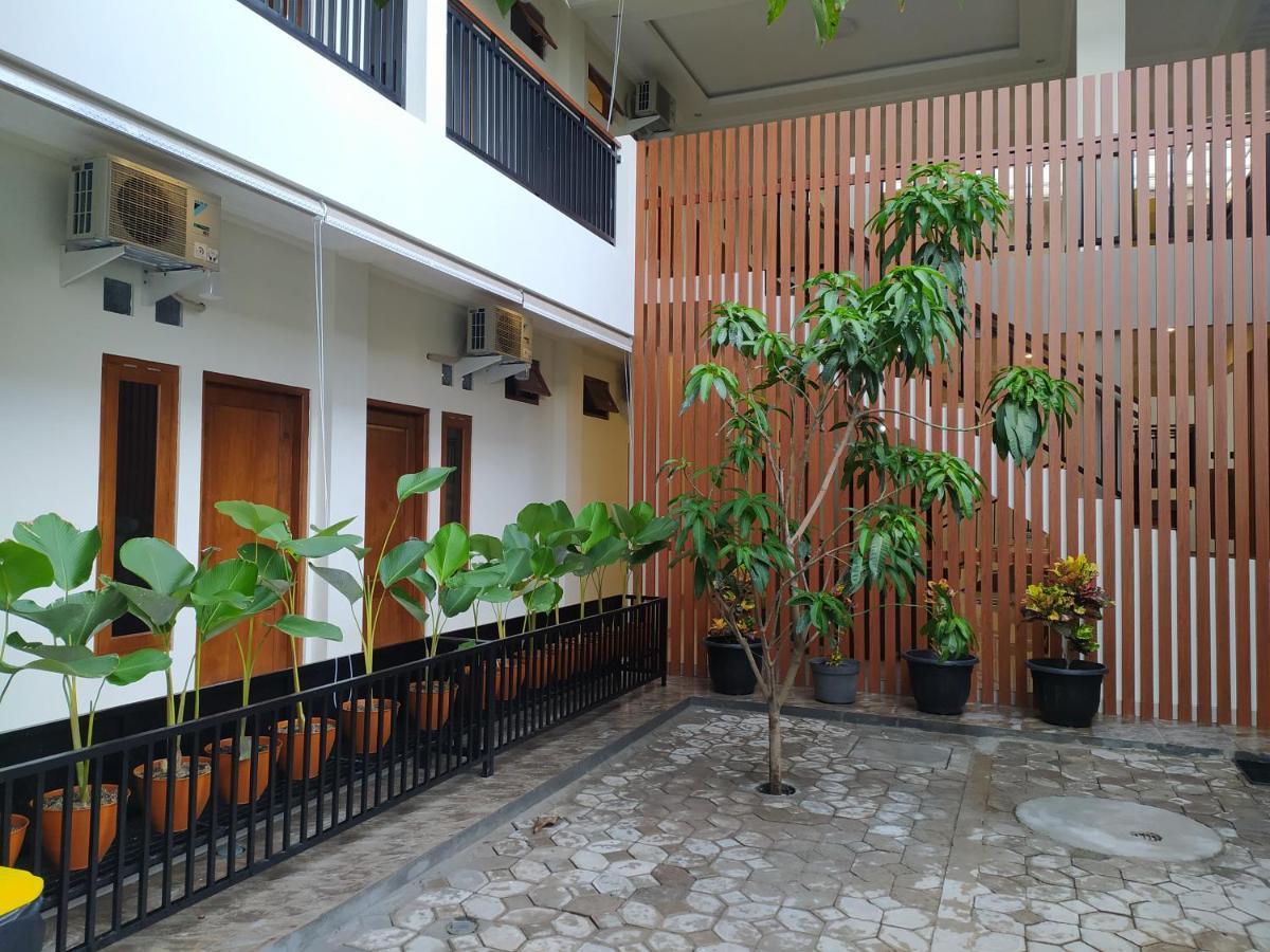 Omah Nayan Hotel Maguwo Exterior foto