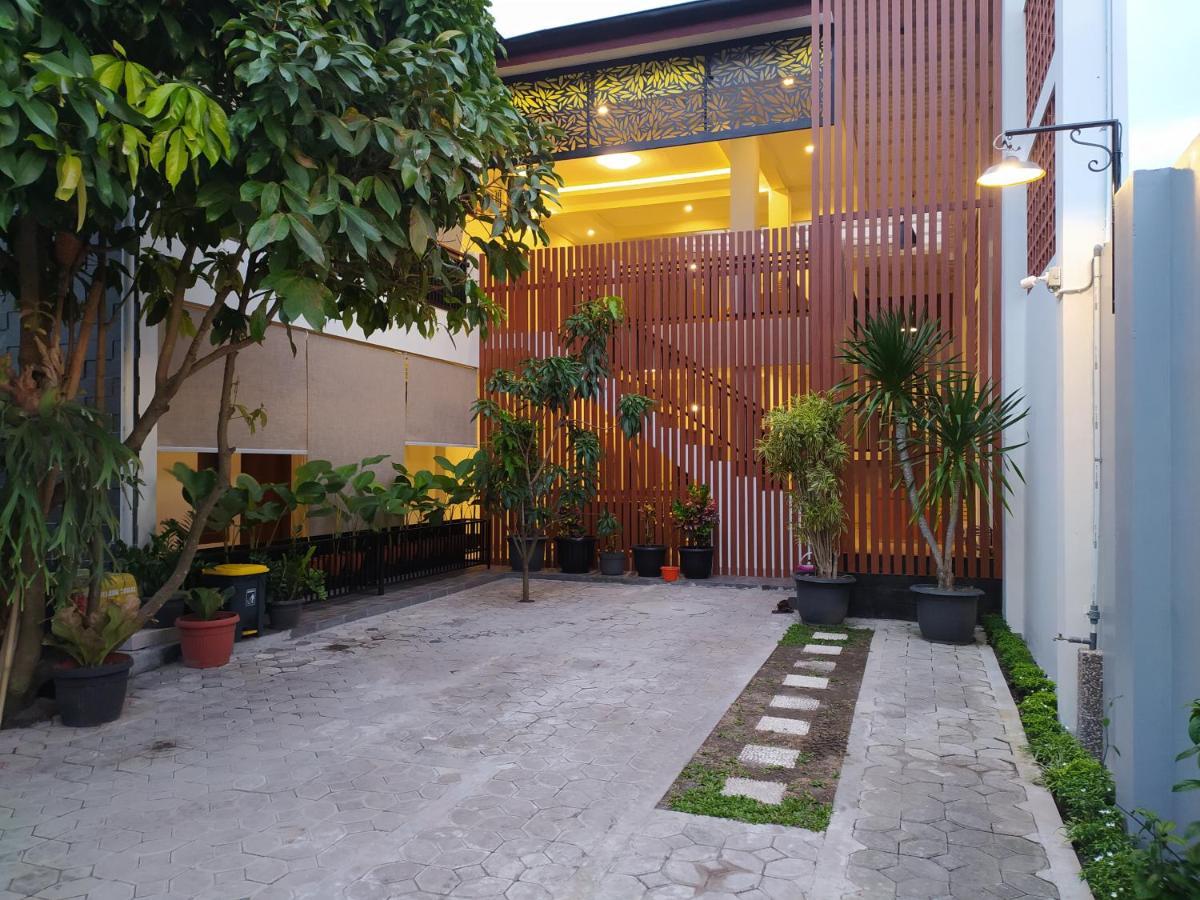 Omah Nayan Hotel Maguwo Exterior foto