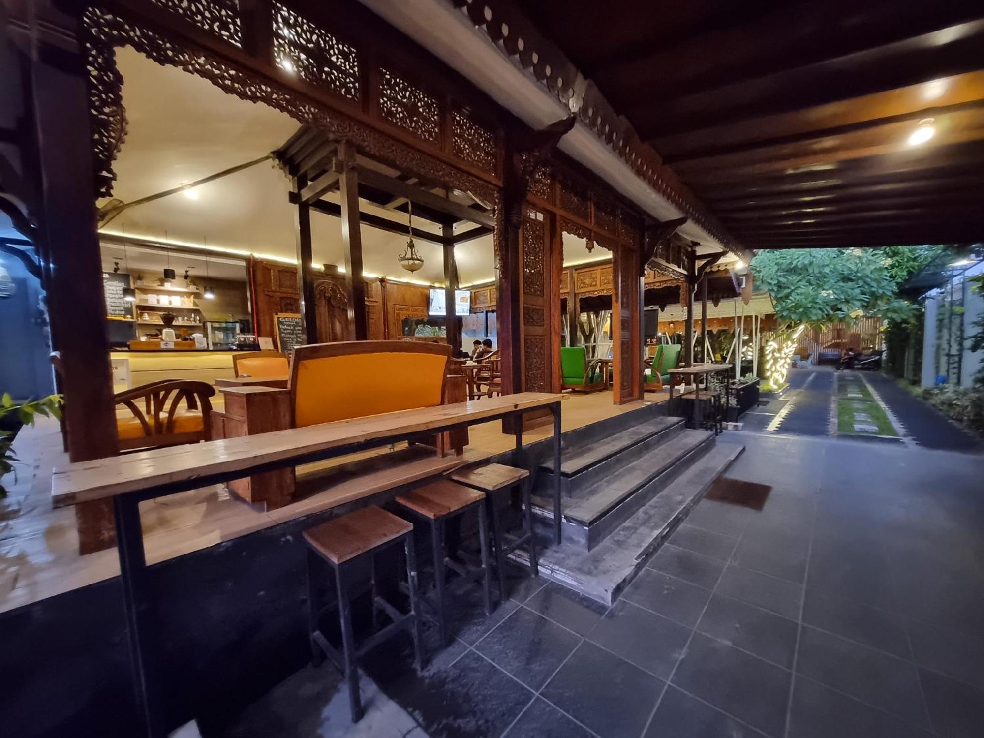 Omah Nayan Hotel Maguwo Exterior foto
