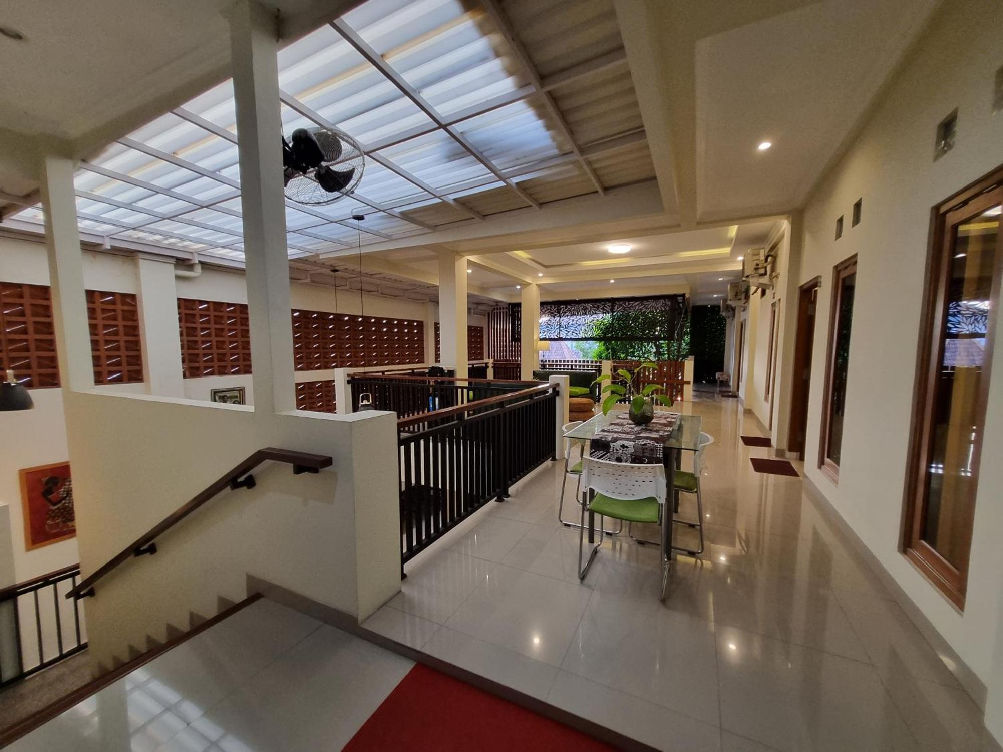 Omah Nayan Hotel Maguwo Exterior foto